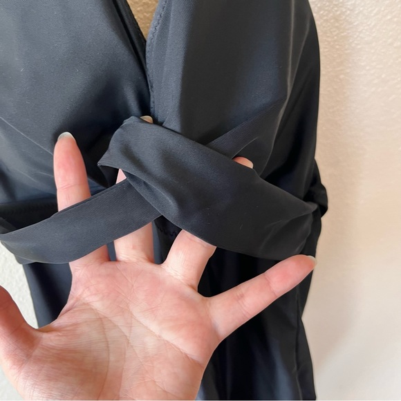 ✨🛍️ Geman Black Crisscross One Piece Size XXL - Picture 9 of 10